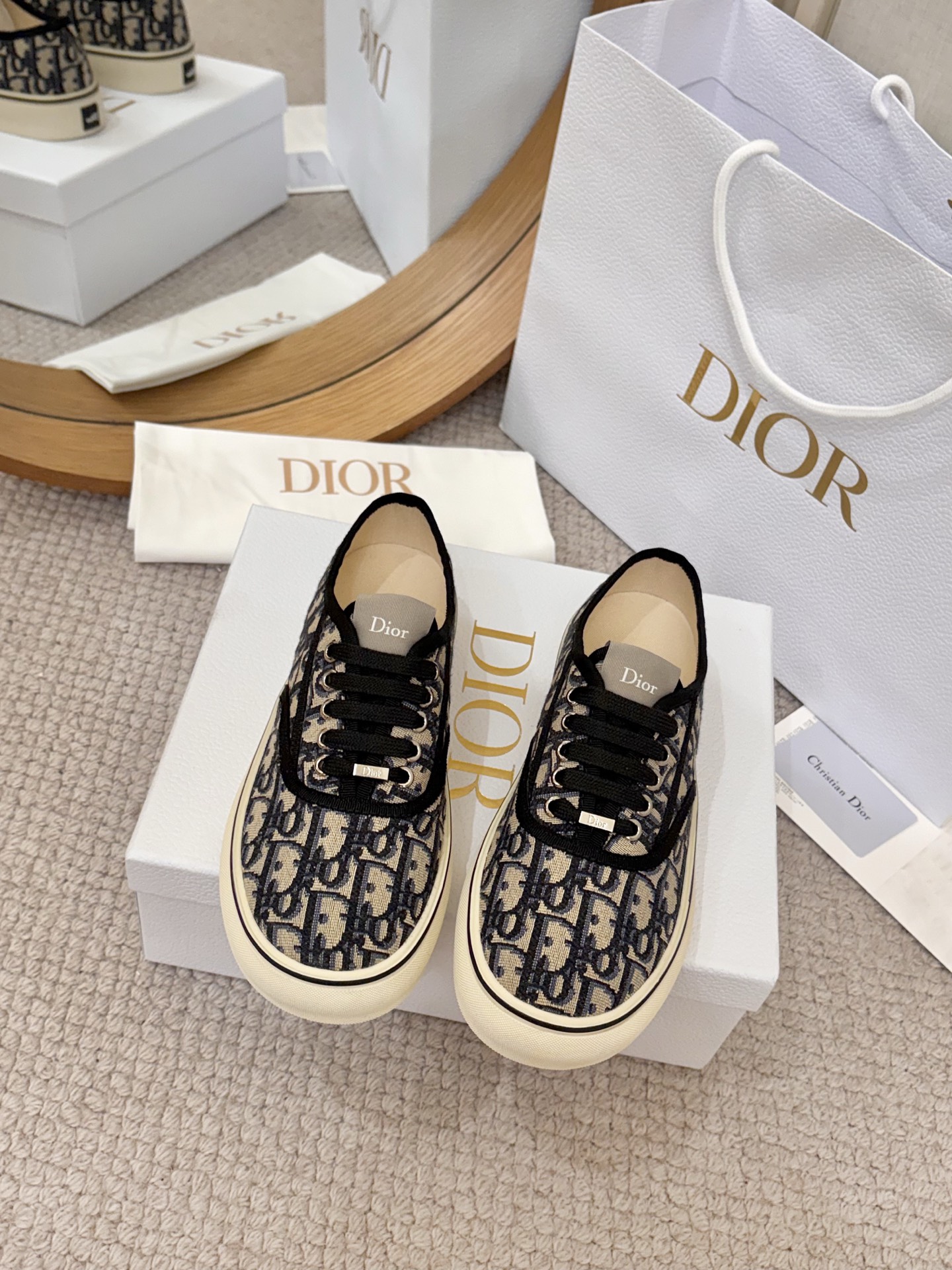 Women's high heels